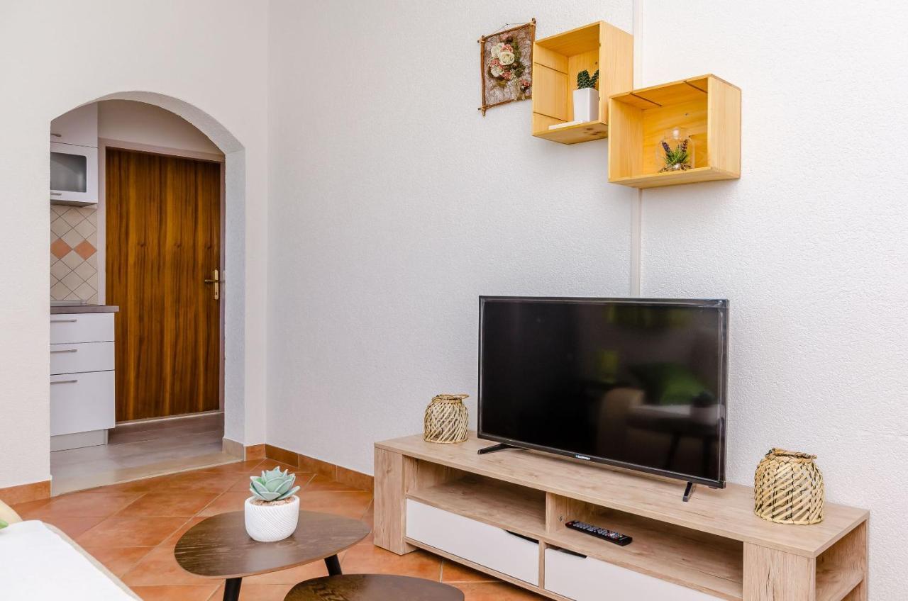 Apartment Piveta Trogir Exterior foto