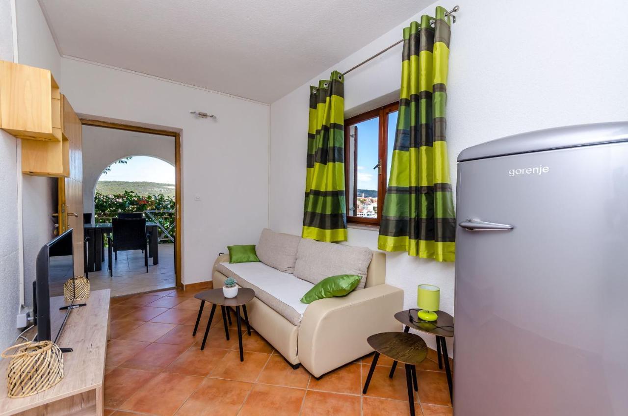 Apartment Piveta Trogir Exterior foto