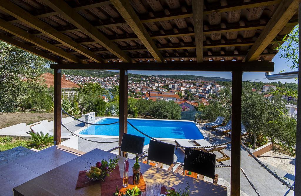 Apartment Piveta Trogir Exterior foto