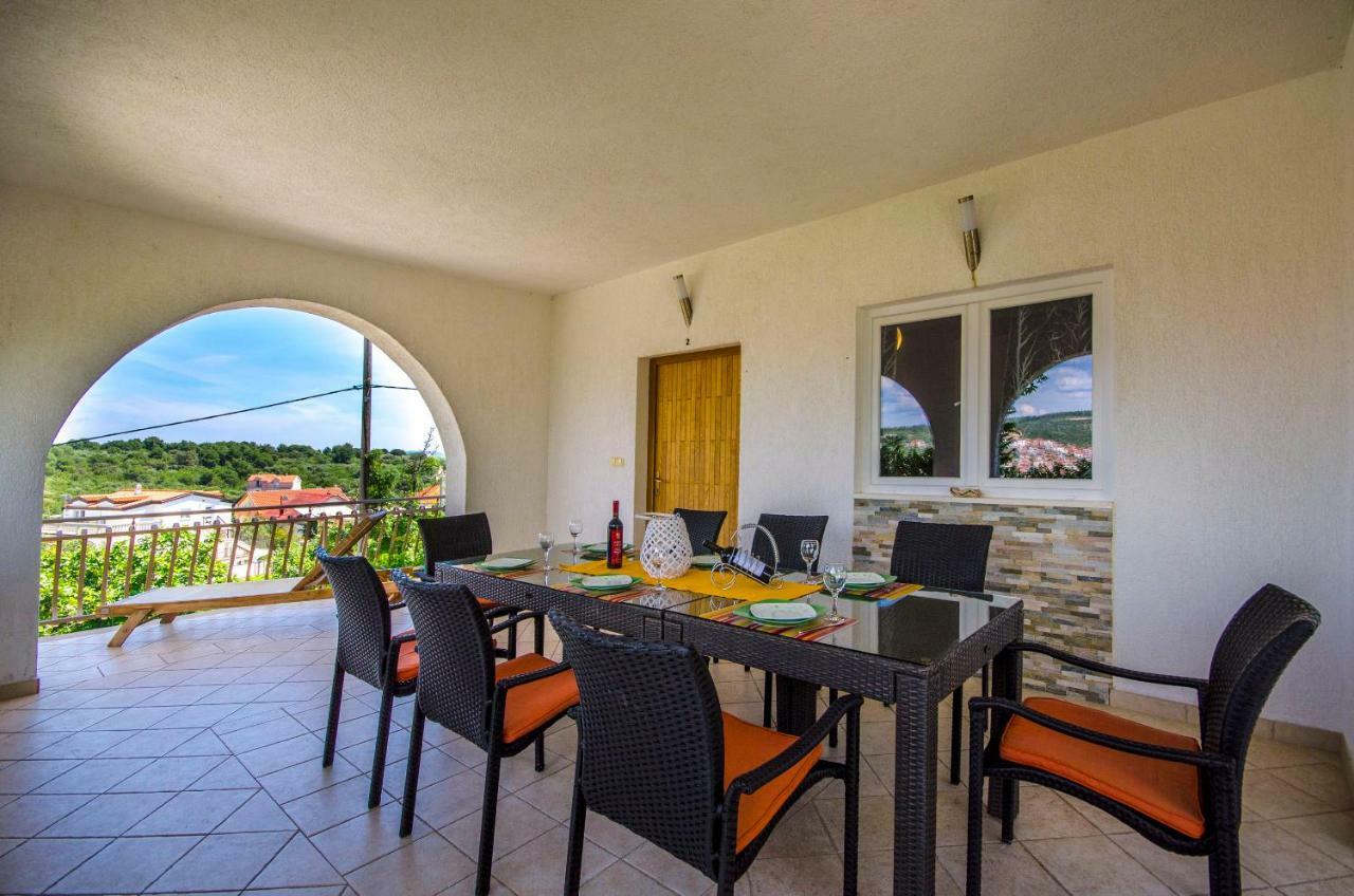 Apartment Piveta Trogir Exterior foto