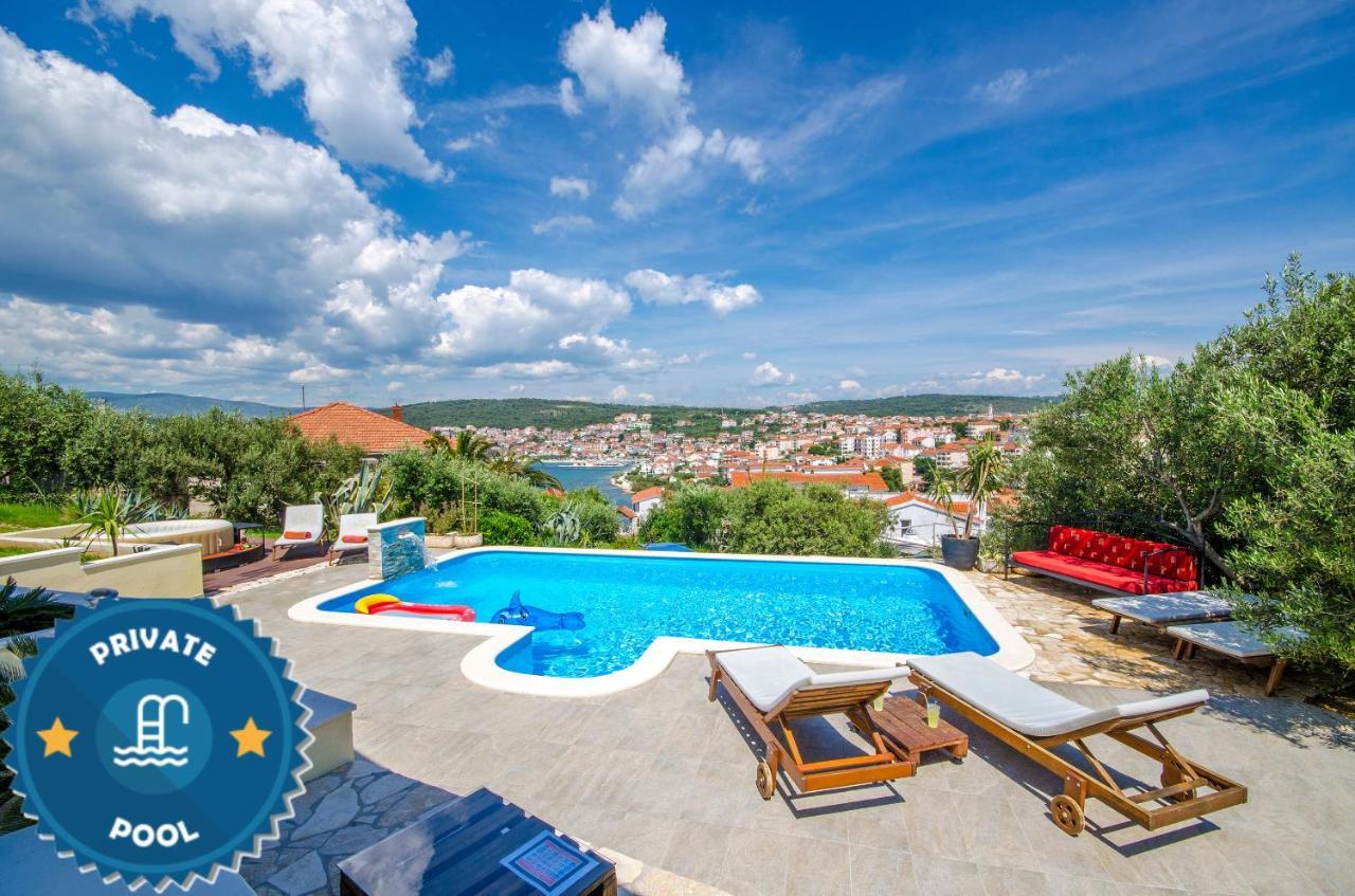 Apartment Piveta Trogir Exterior foto